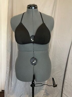 Black textured string bikini